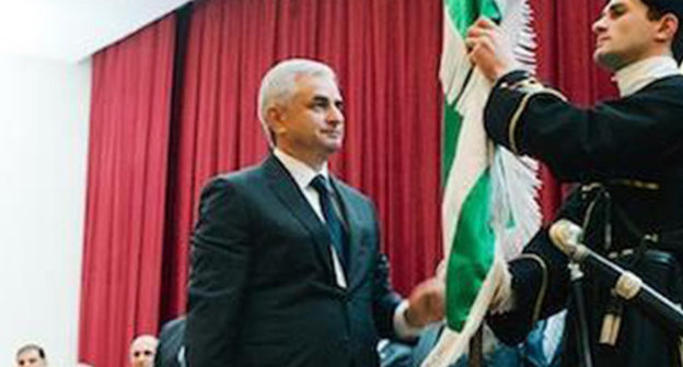 Raul Khajimba (left). Photo: http://www.abkhaziagov.org/president/press/photo/2014-09-25-100000 Raul Khajimba (left). Photo: http://www.abkhaziagov.org/president/press/photo/2014-09-25-100000