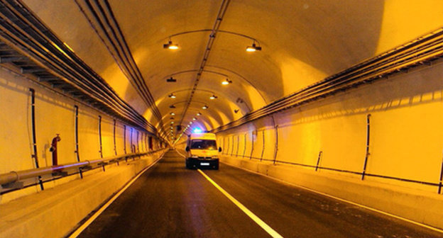 The Gimry Tunnel has been closed since September 18, 2014. Photo: Abu Ubaida, https://ru.wikipedia.org/wiki/%C3%E8%EC%F0%E8%ED%F1%EA%E8%E9_%E0%E2%F2%EE%E4%EE%F0%EE%E6%ED%FB%E9_%F2%EE%ED%ED%E5%EB%FC#mediaviewer/File:Gimry_tunnel_7.jpg The Gimry Tunnel has been closed since September 18, 2014. Photo: Abu Ubaida, https://ru.wikipedia.org/wiki/%C3%E8%EC%F0%E8%ED%F1%EA%E8%E9_%E0%E2%F2%EE%E4%EE%F0%EE%E6%ED%FB%E9_%F2%EE%ED%ED%E5%EB%FC#mediaviewer/File:Gimry_tunnel_7.jpg