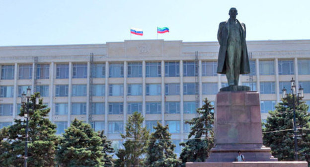 The building of the administration of Makhachkala. Dagestan. Photo: Al-Gimvraviy https://ru.wikipedia.org The building of the administration of Makhachkala. Dagestan. Photo: Al-Gimvraviy https://ru.wikipedia.org