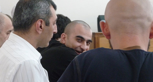 Advocate Ara Zakaryan and his client Tigran Petrosyan. Photo by Armine Martirosyan for the "Caucasian Knot" Advocate Ara Zakaryan and his client Tigran Petrosyan. Photo by Armine Martirosyan for the "Caucasian Knot"