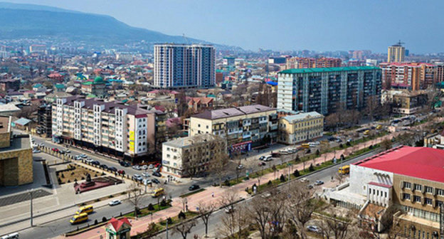 Makhachkala. Photo by Timur Agirov, http://odnoselchane.ru/?page=photos_of_category&sect=3469&com=photogallery Makhachkala. Photo by Timur Agirov, http://odnoselchane.ru/?page=photos_of_category&sect=3469&com=photogallery