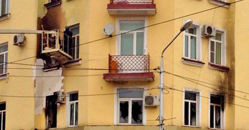 The building where the office of the Joint Mobile Group of the Committee against Torture (CaT) is located, after the fire. Grozny, December 154, 2014. Photo by Akhmed Aldebirov for the "Caucasian Knot" The building where the office of the Joint Mobile Group of the Committee against Torture (CaT) is located, after the fire. Grozny, December 154, 2014. Photo by Akhmed Aldebirov for the "Caucasian Knot"
