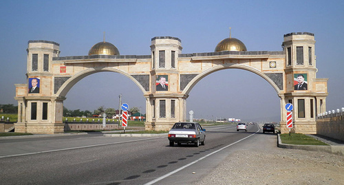 The gates to Gudermes. Photo by Oleg Shein, https://upload.wikimedia.org/wikipedia/commons/thumb/1/1d/%D0%92%D0%BE%D1%80%D0%BE%D1%82%D0%B0_%D0%B2_%D0%93%D1%83%D0%B4%D0%B5%D1%80%D0%BC%D0%B5%D1%81.jpg/1280px-%D0%92%D0%BE%D1%80%D0%BE%D1%82%D0%B0_%D0%B2_%D0%93%D1%83%D0%B4%D0%B5%D1%80%D0%BC%D0%B5%D1%81.jpg The gates to Gudermes. Photo by Oleg Shein, https://upload.wikimedia.org/wikipedia/commons/thumb/1/1d/%D0%92%D0%BE%D1%80%D0%BE%D1%82%D0%B0_%D0%B2_%D0%93%D1%83%D0%B4%D0%B5%D1%80%D0%BC%D0%B5%D1%81.jpg/1280px-%D0%92%D0%BE%D1%80%D0%BE%D1%82%D0%B0_%D0%B2_%D0%93%D1%83%D0%B4%D0%B5%D1%80%D0%BC%D0%B5%D1%81.jpg