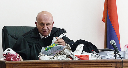 The judge at the trial in a case of participants of "Million Mask March", July 2014. Photo by Armine Martirosyan for the "Caucasian Knot" The judge at the trial in a case of participants of "Million Mask March", July 2014. Photo by Armine Martirosyan for the "Caucasian Knot"