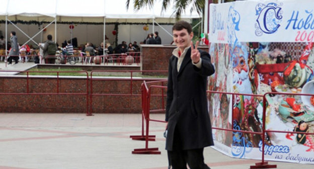 Alexander Valov on the square in front of Sochi Administration. Photo by Kim Bukharin, http://word-sochi.ru/archives/10554/img_3479 Alexander Valov on the square in front of Sochi Administration. Photo by Kim Bukharin, http://word-sochi.ru/archives/10554/img_3479