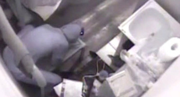 Magomed Aliev in SIZO cell. Screenshot from the video posted by Kot Offski, http://www.youtube.com Magomed Aliev in SIZO cell. Screenshot from the video posted by Kot Offski, http://www.youtube.com