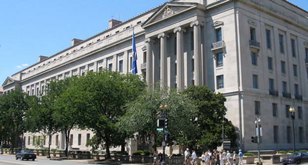 The United States Department of Justice in Washington. Photo: https://ru.wikipedia.org/wiki/%D0%9C%D0%B8%D0%BD%D0%B8%D1%81%D1%82%D0%B5%D1%80%D1%81%D1%82%D0%B2%D0%BE_%D1%8E%D1%81%D1%82%D0%B8%D1%86%D0%B8%D0%B8_%D0%A1%D0%A8%D0%90#mediaviewer/File:Usdepartmentofjustice.jpg The United States Department of Justice in Washington. Photo: https://ru.wikipedia.org/wiki/%D0%9C%D0%B8%D0%BD%D0%B8%D1%81%D1%82%D0%B5%D1%80%D1%81%D1%82%D0%B2%D0%BE_%D1%8E%D1%81%D1%82%D0%B8%D1%86%D0%B8%D0%B8_%D0%A1%D0%A8%D0%90#mediaviewer/File:Usdepartmentofjustice.jpg