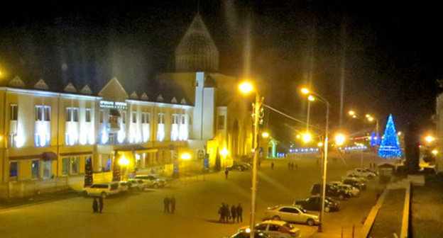 The Central Square in Stepanakert. Nagorno-Karabakh, December 28, 2014. Photo by Alvard Grigoryan for the "Caucasian Knot" The Central Square in Stepanakert. Nagorno-Karabakh, December 28, 2014. Photo by Alvard Grigoryan for the "Caucasian Knot"