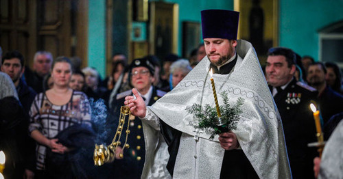 Christmas liturgy in the Temple of Myrrhbearers, Baku, January 6, 2015. Photo by Aziz Karimov for the ‘Caucasian Knot’. Christmas liturgy in the Temple of Myrrhbearers, Baku, January 6, 2015. Photo by Aziz Karimov for the ‘Caucasian Knot’.