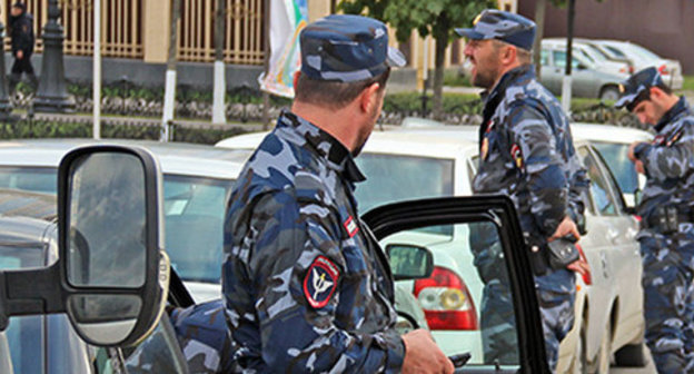 Law enforcement officers, Grozny. Photo by Magomed Magomedov for the ‘Caucasian Knot’. Law enforcement officers, Grozny. Photo by Magomed Magomedov for the ‘Caucasian Knot’.
