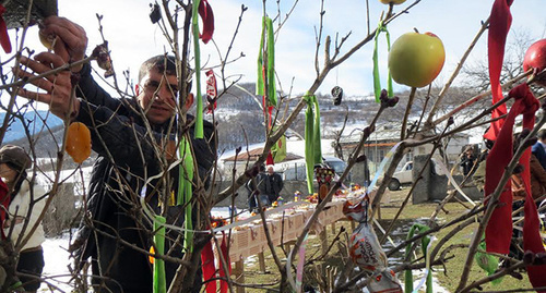 In the Tsmakaog Community, Martakert District of the Nagorno-Karabakh Republic (NKR), ethnographers organized a New Year party according to Karabakh ancient traditions. January 13, 2015. Photo by Alvard Grigoryan for the "Caucasian Knot" In the Tsmakaog Community, Martakert District of the Nagorno-Karabakh Republic (NKR), ethnographers organized a New Year party according to Karabakh ancient traditions. January 13, 2015. Photo by Alvard Grigoryan for the "Caucasian Knot"
