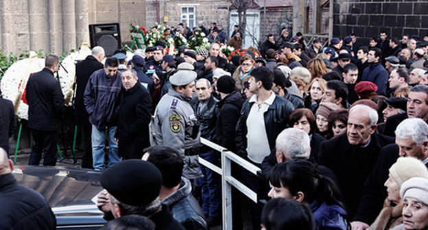 Funeral of Sergey Avetisyan, January 20, 2015. Photo by Narek Tumasyan for the ‘Caucasian Knot’. Funeral of Sergey Avetisyan, January 20, 2015. Photo by Narek Tumasyan for the ‘Caucasian Knot’.