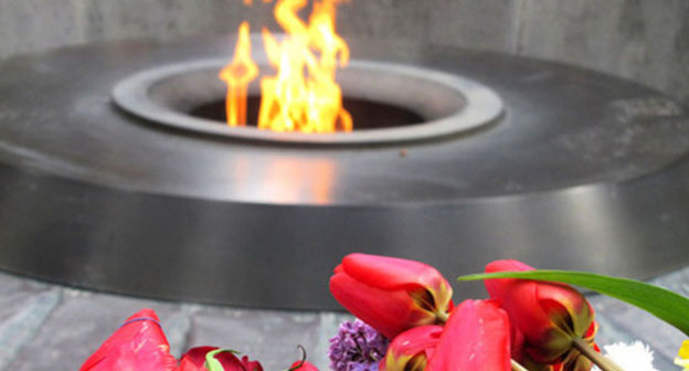 Eternal flame at the memorial of the victims of the Armenian Genocide. Photo by Inessa Sargsyan for the "Caucasian Knot" Eternal flame at the memorial of the victims of the Armenian Genocide. Photo by Inessa Sargsyan for the "Caucasian Knot"