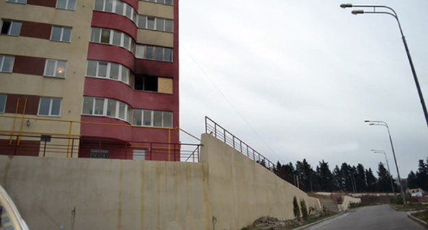 The house No. 12/18 in Yan Fabricius Street where the Usenko family with children is to be resettled, after two persons had perished in the house from gas explosion. Photo by Svetlana Kravchenko for the "Caucasian Knot" The house No. 12/18 in Yan Fabricius Street where the Usenko family with children is to be resettled, after two persons had perished in the house from gas explosion. Photo by Svetlana Kravchenko for the "Caucasian Knot"