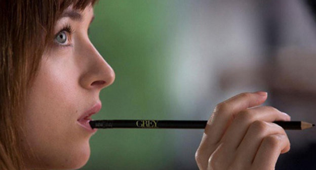 Screenshot of the movie "Fifty Shades of Grey". Photo: https://avatars.yandex.net/get-afisha-gallery/0040983a7cab96475f4df953824f45fd/gallery-big Screenshot of the movie "Fifty Shades of Grey". Photo: https://avatars.yandex.net/get-afisha-gallery/0040983a7cab96475f4df953824f45fd/gallery-big