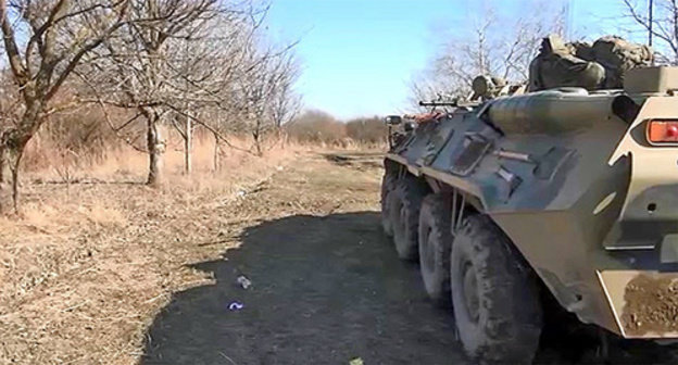 Special equipment in the country road, February 27, 2015, Kizilyurt District, Dagestan. Photo: http://nac.gov.ru/nakmessage/2015/02/28/v-dagestane-neitralizovany-shestero-banditov-aktivnaya-faza-kto-prodolzhaetsya.html Special equipment in the country road, February 27, 2015, Kizilyurt District, Dagestan. Photo: http://nac.gov.ru/nakmessage/2015/02/28/v-dagestane-neitralizovany-shestero-banditov-aktivnaya-faza-kto-prodolzhaetsya.html