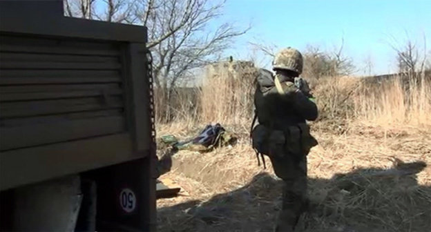 Special forces member, Dagestan, February 2015. Photo: http://nac.gov.ru/nakmessage/2015/02/28/v-dagestane-neitralizovany-shestero-banditov-aktivnaya-faza-kto-prodolzhaetsya.html Special forces member, Dagestan, February 2015. Photo: http://nac.gov.ru/nakmessage/2015/02/28/v-dagestane-neitralizovany-shestero-banditov-aktivnaya-faza-kto-prodolzhaetsya.html