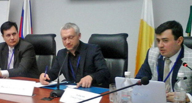 Sitting of the North-Caucasian Expert-Analytical Centre. Pyatigorsk, March 6, 2015. Photo by Asya Kapaeva for the ‘Caucasian Knot’. Sitting of the North-Caucasian Expert-Analytical Centre. Pyatigorsk, March 6, 2015. Photo by Asya Kapaeva for the ‘Caucasian Knot’.