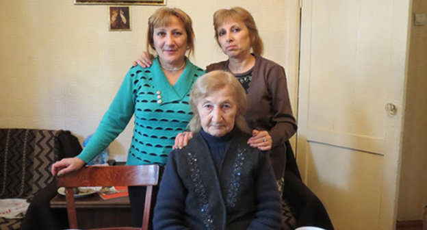 Nina Gasparyan with daughters Firuza and Marina. Nagorno-Karabakh, Hadrut town of Hadrut Province. February 27, 2015. Photo by Alvard Grigoryan for the "Caucasian Knot" Nina Gasparyan with daughters Firuza and Marina. Nagorno-Karabakh, Hadrut town of Hadrut Province. February 27, 2015. Photo by Alvard Grigoryan for the "Caucasian Knot"