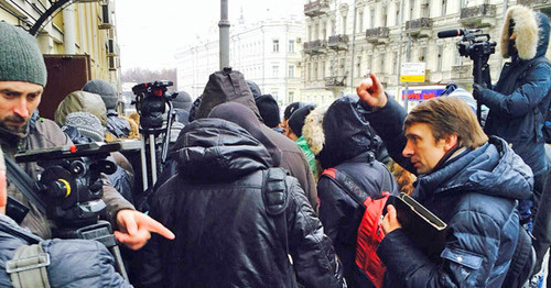 Media representatives at the entrance to the Basmanny Court of Moscow. March 8, 2015. Photo by the "Caucasian Knot" correspondent Media representatives at the entrance to the Basmanny Court of Moscow. March 8, 2015. Photo by the "Caucasian Knot" correspondent