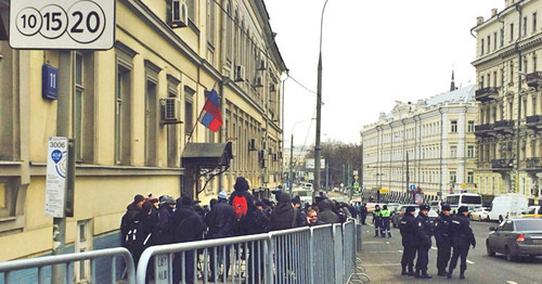 Moscow's Basmanny District Court, March 8, 2015. Photo by the ‘Caucasian Knot’ correspondent. Moscow's Basmanny District Court, March 8, 2015. Photo by the ‘Caucasian Knot’ correspondent.