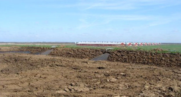 The Agricultural Holding "Kiev-Zhuraki APC" in the Republic of Adygeia. Photo: the Ecological Watch of the North Caucasus http://www.ewnc.org/node/13978 The Agricultural Holding "Kiev-Zhuraki APC" in the Republic of Adygeia. Photo: the Ecological Watch of the North Caucasus http://www.ewnc.org/node/13978
