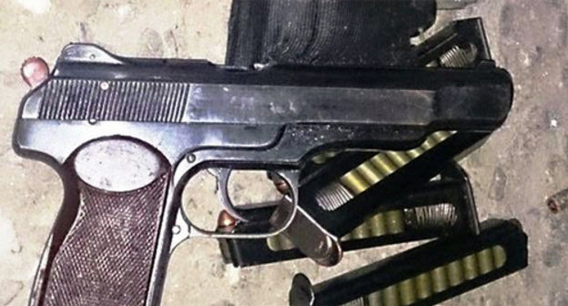 Makarov pistols and ammunition. http://nac.gov.ru/nakmessage/2014/09/08/v-khasavyurte-neitralizovany-dva-boevika-otkryvshie-ogon-po-sotrudnikam-fsb-i-.html Makarov pistols and ammunition. http://nac.gov.ru/nakmessage/2014/09/08/v-khasavyurte-neitralizovany-dva-boevika-otkryvshie-ogon-po-sotrudnikam-fsb-i-.html