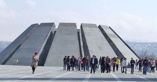 Tsitsernakabert, a memorial complex in Yerevan. Photo by Edita Badasyan for the "Caucasian Knot" Tsitsernakabert, a memorial complex in Yerevan. Photo by Edita Badasyan for the "Caucasian Knot"
