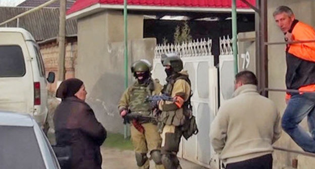 Special operation in the village of Stary Cherek. KBR, April 6, 2015. Photo http://nac.gov.ru/ Special operation in the village of Stary Cherek. KBR, April 6, 2015. Photo http://nac.gov.ru/