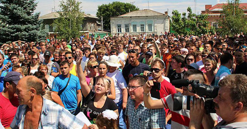 A protest action in the town of Pugachov of the Saratov Region. July 2013. Photo http://kprf.ru/