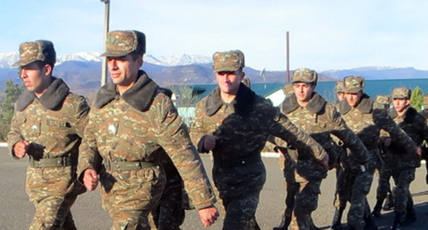 A line of soldiers in one of the military units of Nagorno-Karabakh. Photo by Alvard Grigoryan for the "Caucasian Knot"