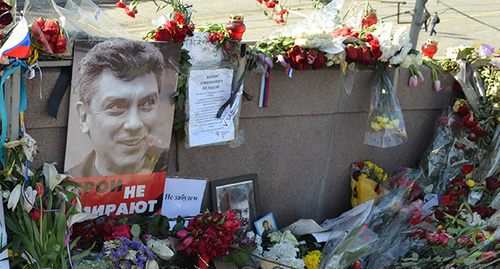 At the place of Boris Nemtsov murder, March 15, 2015. Photo by Svetlana Kravchenko for the ‘Caucasian Knot’. At the place of Boris Nemtsov murder, March 15, 2015. Photo by Svetlana Kravchenko for the ‘Caucasian Knot’.