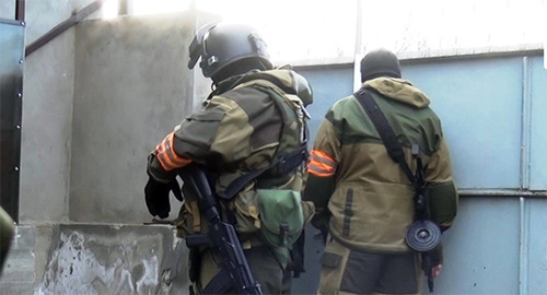 Special operation. Photo: http://nac.gov.ru/nakmessage/2015/04/07/v-kbr-provedena-kontrterroristicheskaya-operatsiya.html Special operation. Photo: http://nac.gov.ru/nakmessage/2015/04/07/v-kbr-provedena-kontrterroristicheskaya-operatsiya.html