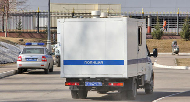 Police car with the BORN case figurants near the Moscow Regional Court. Photo by Magomed Tuayev for the ‘Caucasian Knot’. Police car with the BORN case figurants near the Moscow Regional Court. Photo by Magomed Tuayev for the ‘Caucasian Knot’.