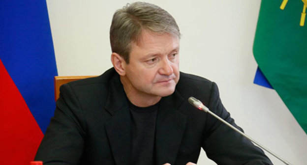 Alexander Tkachov. Photo: http://www.antkachev.ru/feeds/photoarchive/?sid=10