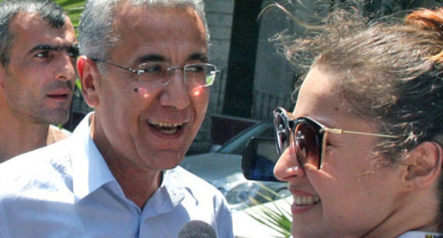 Intigam Aliev (to the left). Photo by Aziz Karimov for the "Caucasian Knot" Intigam Aliev (to the left). Photo by Aziz Karimov for the "Caucasian Knot"