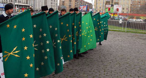 Circassian flags at the rally in support of Circassians in Syria, Moscow, 2012. Photo: Ali Kunash. Circassian flags at the rally in support of Circassians in Syria, Moscow, 2012. Photo: Ali Kunash.
