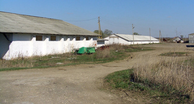 Farm buildings. Photo: http://fkn-kaluga.ru/upload/pages/16/g-0361.jpg Farm buildings. Photo: http://fkn-kaluga.ru/upload/pages/16/g-0361.jpg
