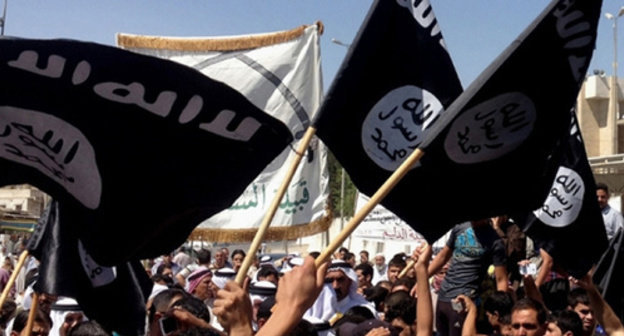 The flags of the "Islamic State". Photo: http://igil.info/news/item/489-is-caught-spy The flags of the "Islamic State". Photo: http://igil.info/news/item/489-is-caught-spy
