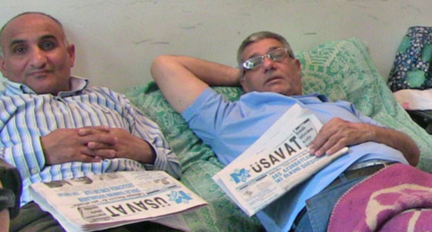Hunger strikers at the headquarters of the "Musavat" Party, Baku, May 14, 2015. Photo by Parvana Bairamova for the ‘Caucasian Knot’. Hunger strikers at the headquarters of the "Musavat" Party, Baku, May 14, 2015. Photo by Parvana Bairamova for the ‘Caucasian Knot’.