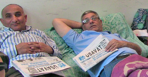 Hunger strikers at the headquarters of the "Musavat" Party, Baku, May 14, 2015. Photo by Parvana Bairamova for the ‘Caucasian Knot’. Hunger strikers at the headquarters of the "Musavat" Party, Baku, May 14, 2015. Photo by Parvana Bairamova for the ‘Caucasian Knot’.