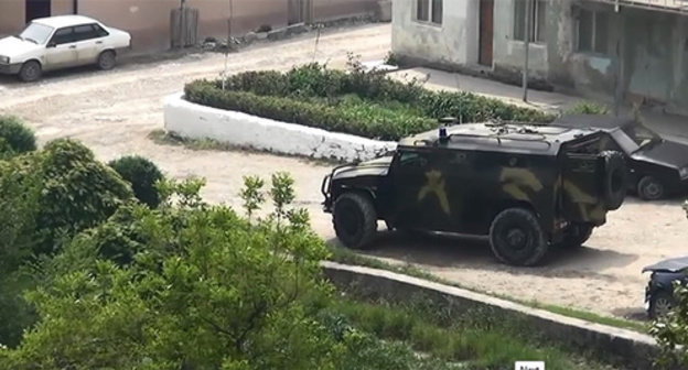 Special equipment in the street of Makhachkala. Photo: http://nac.gov.ru/nakmessage/2015/05/09/nak-aktivnaya-faza-spetsoperatsii-v-makhachkale-zavershena-otkazavshiesya-sl-0.html Special equipment in the street of Makhachkala. Photo: http://nac.gov.ru/nakmessage/2015/05/09/nak-aktivnaya-faza-spetsoperatsii-v-makhachkale-zavershena-otkazavshiesya-sl-0.html