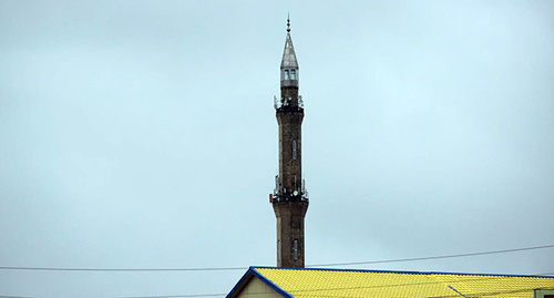 A mosque minaret. Photo by Akhmed Aldebirov for the "Caucasian Knot" A mosque minaret. Photo by Akhmed Aldebirov for the "Caucasian Knot"