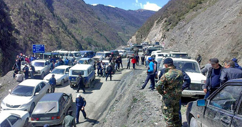 Funeral of murdered policeman held in Dagestani village of Tsebari. Photo: May 20, 2015. Photo: Makhach Magomedov
