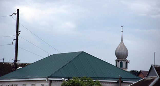 Mosque minaret. Photo by Akhmed Aldebirov for the "Caucasian Knot" Mosque minaret. Photo by Akhmed Aldebirov for the "Caucasian Knot"