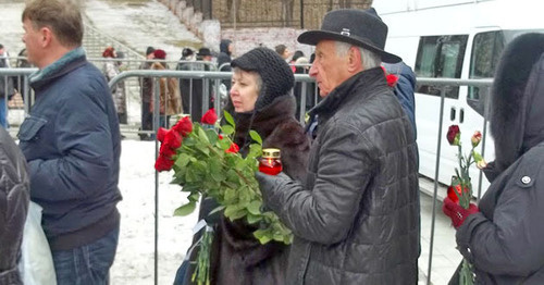 The participants of the civil funeral service for Boris Nemtsov. Moscow, March 3, 2015. Photo by Vyacheslav Feraposhkin for the "Caucasian Knot" The participants of the civil funeral service for Boris Nemtsov. Moscow, March 3, 2015. Photo by Vyacheslav Feraposhkin for the "Caucasian Knot"