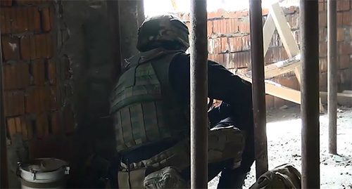 Special operation in Dagestan. Photo: http://nac.gov.ru/nakmessage/2015/05/09/nak-aktivnaya-faza-spetsoperatsii-v-makhachkale-zavershena-otkazavshiesya-sl-0.html Special operation in Dagestan. Photo: http://nac.gov.ru/nakmessage/2015/05/09/nak-aktivnaya-faza-spetsoperatsii-v-makhachkale-zavershena-otkazavshiesya-sl-0.html