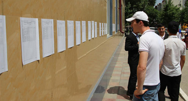 At USE centre in Grozny. Photo by Akhmed Aldebirov for the ‘Caucasian Knot’. At USE centre in Grozny. Photo by Akhmed Aldebirov for the ‘Caucasian Knot’.