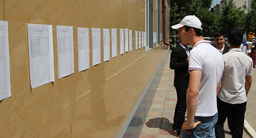 At USE centre in Grozny. Photo by Akhmed Aldebirov for the ‘Caucasian Knot’. At USE centre in Grozny. Photo by Akhmed Aldebirov for the ‘Caucasian Knot’.