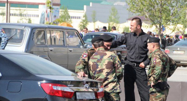 The law enforcers. Chechnya. Photo by Magomed Magomedov for the "Caucasian Knot" The law enforcers. Chechnya. Photo by Magomed Magomedov for the "Caucasian Knot"